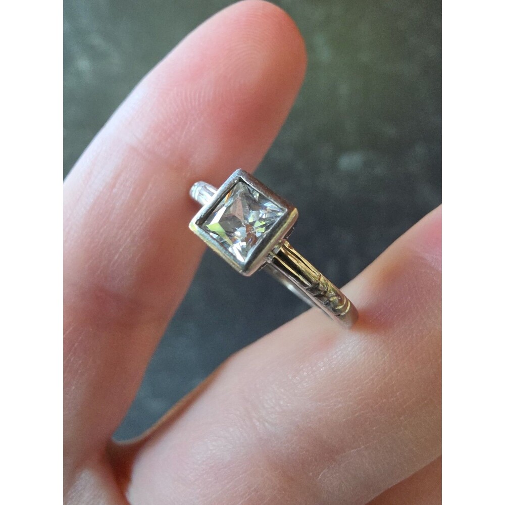 925 Sterling Silver CZ Ring Size US 8.5 Vintage